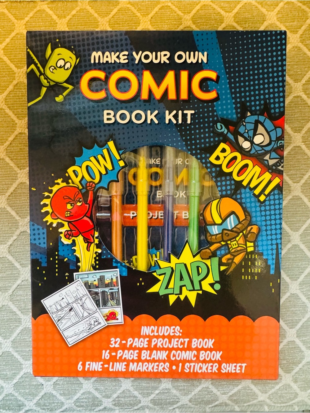 Make Your Own Comic Book Kit - Multicolor Markers